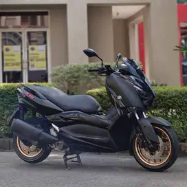 YAMAHA XMAX ABS BLACK 2022 KM 14K PAJAK HIDUP NO MINUS