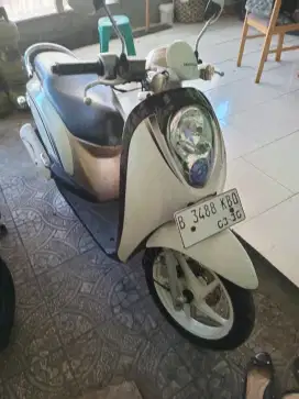 Dijual motor scopy 2011