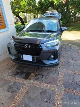 Daiharsu Rocky 1.2 AT Tangan Pertama dari Baru