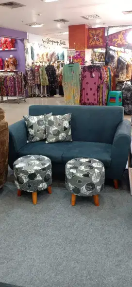 Sofa retro 2 seat + 2 stool