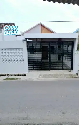 DIJUAL RUMAH CANTIK TENGAH KOTA SOLO