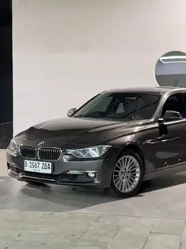 BMW F30 320i Luxury Line