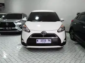Toyota Sienta V 1.5L Automatic Tahun 2016