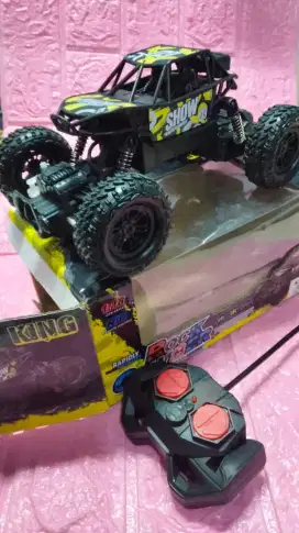 mobil RC offroad batre cas