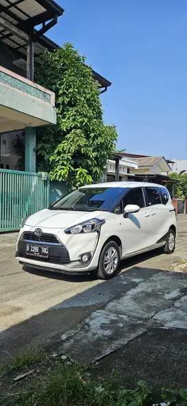 Toyota Sienta 1.5 G Matic Thn 2017