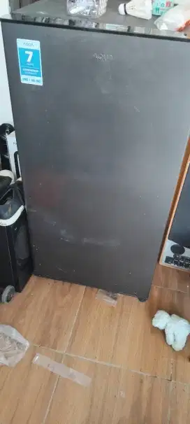 Kulkas aqua 1 pintu