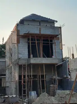 Rumah 2 lantai jakarta timur 3 kamar tidur 2 kamar mandi bisa kpr