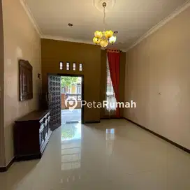 DIJUAL RUMAH JALAN HARMONIKA BARU KOMPLEK AMBASADOR (HANNY)