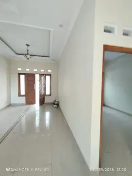 Jual Rumah 2 lantai Dalam Ringroad Utara Jogja, Timur Seturan SHM