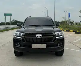 Land Cruiser VX 200 UK NIK 2011