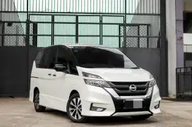 Over Credit. Nissan Serena HWS 2.0 AT 2019