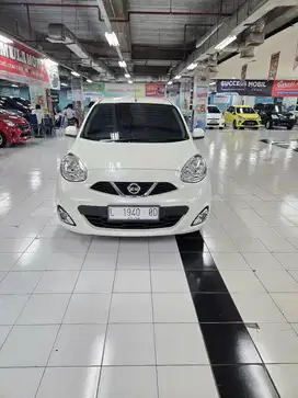 Nissan March 1.2 Matic New look Putih #march 2015