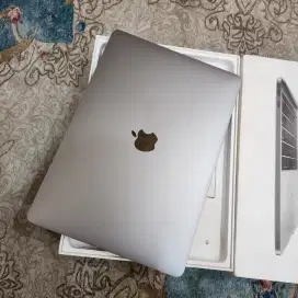 Macbook Pro 13 inch tahun 2017 Space Grey - Non Touchbar IBOX FULLSET