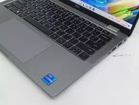 Dell Ietitud 7440 Intel core i7-1365 Ram 32 GB  SSD 1tera intel iris