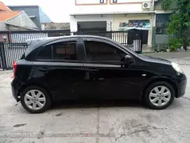 Nissan March 2011