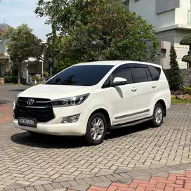 TOYOTA INNOVA V DIESEL AT 2017