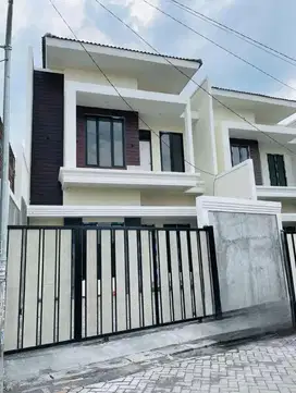 Rumah baru gress Medokan Ayu Rungkut