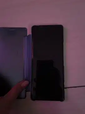 Hp sony butuh uang segera