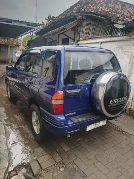 Grand escudo 1.6 thn 2004