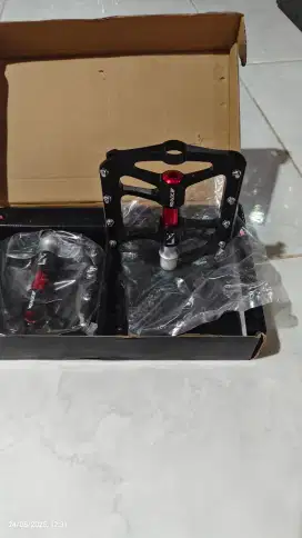 Pedal sepeda Raze aloy