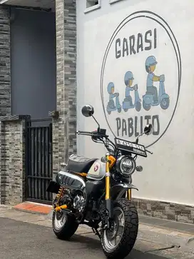 Honda monkey gen3 Banana yellow 2023