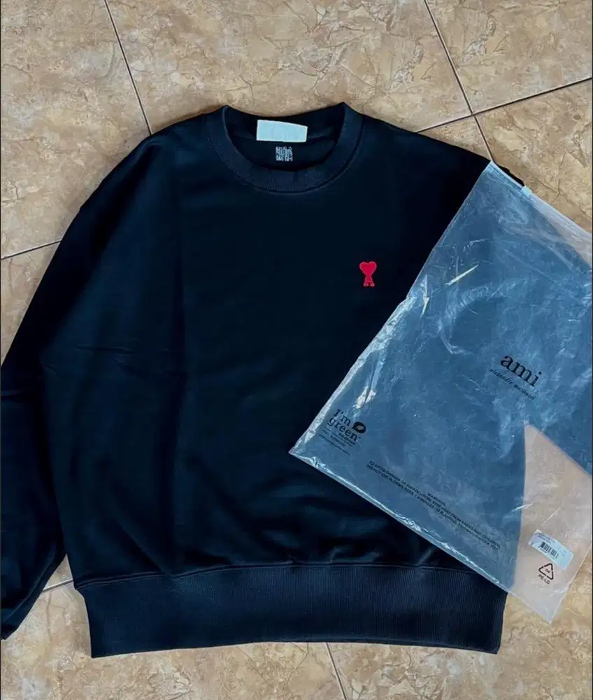 Red Ami de Coeur Wool Sweater Black