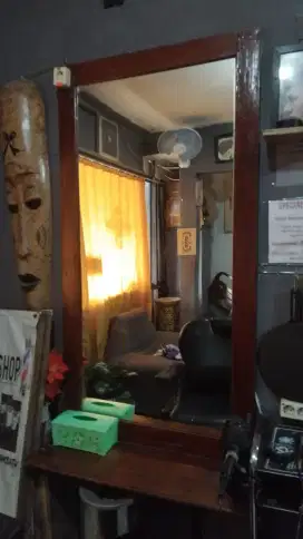 Dijual cepat kaca salon