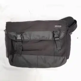 Tas / sling bag john peters new york original