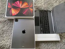 iPad Pro M1 128GB Wifi + Magic Keybord + Apple pencil 2