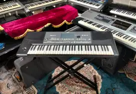 Keyboard KORG PA600