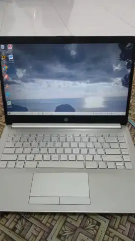 Laptop merk hp ram 8gb