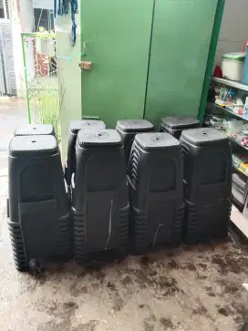 Kursi baso hitam kokoh