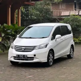 Honda freed psd 2011 ac digital