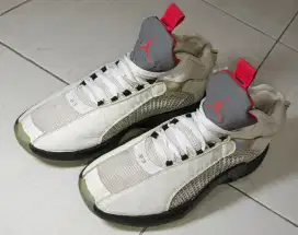 Sepatu Nike Air Jordan 35 Center Of Gravity Size 42