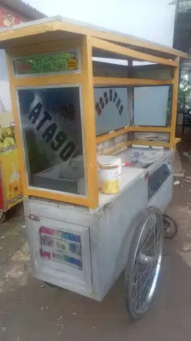 Gerobak jualan lapak batagor siomay