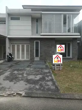 DIJUAL RUMAH SUVARNA SUTERA CLUSTER AKASIA. SIAP HUNI TERMURAH
