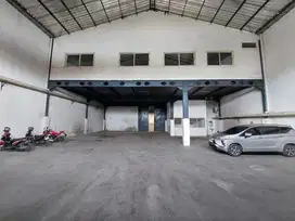 GUDANG MARGOMULYO PERMAI, AKSES KONTAINER 40FT, BEBAS BANJIR