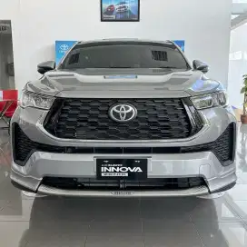 DP 66JT KREDIT INNOVA ZENIX V BENSIN HYBRID 2025 / PUTIH HITAM SILVER