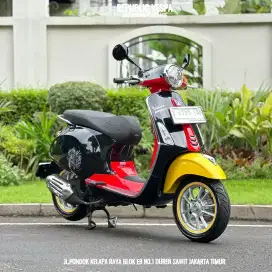PIAGGIO VESPA PRIMAVERA MICKEY MOUSE TAHUN 2023 LIMITED EDITION