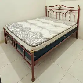 Jual Rangka Kasur Ranjang Ukuran 160 x 200 Bagus Mulus Tanpa Springbed