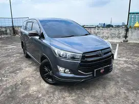 KIJANG INNOVA VENTURER 2.4 DIESEL MATIC 2017