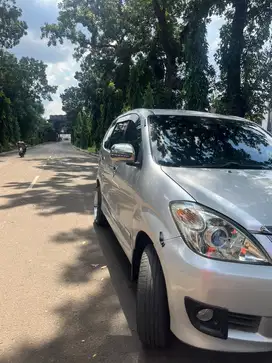 Toyota Avanza 2010 Bensin