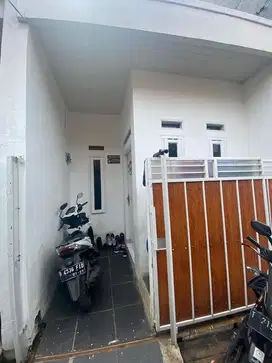 Jual rumah 2 tingkat di kranji bekasi barat