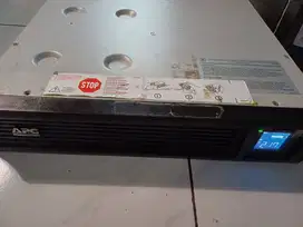UPS APC SMC2000I-2U SMART-UPS C 2000VA LCD RM 2U 230V (Second)
