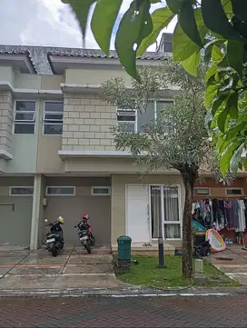 Disewakan ruma modern, Gading Serpong, Tangerang, Banten