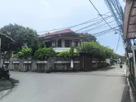Rumah Hoek 2 Lantai di Cinere Depok, Hanya 7 Menit Ke Tol Andara