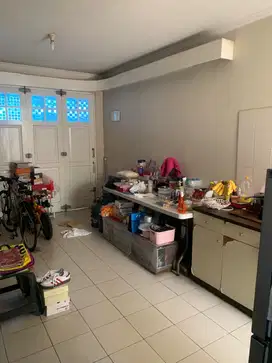 RUMAH SIAP HUNI DI PERUMAHAN ALAM SUTERA CUSTER NARADA TANGERANG SELAT