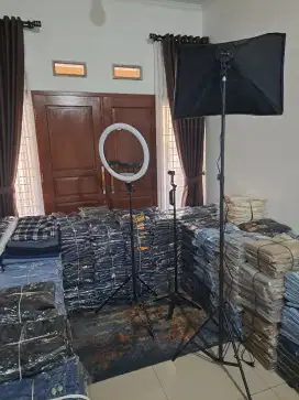Dibutuhkan kariawan admin online yg berpengalaman yg bisa host live
