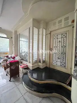 Dijual Rumah SHM Di Pinggir Jl Sutomo Lokasi Sangat Strategis (Meira)