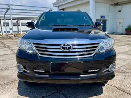 DP 15JT [LOW KM] TOYOTA FORTUNER G AT DIESEL 2015 HITAM TT 2013 TRD